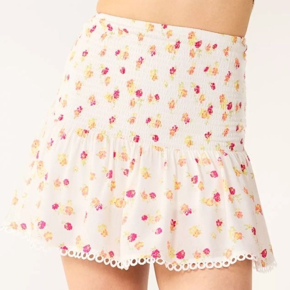 SO Other - So‎ flower print skirt size XL